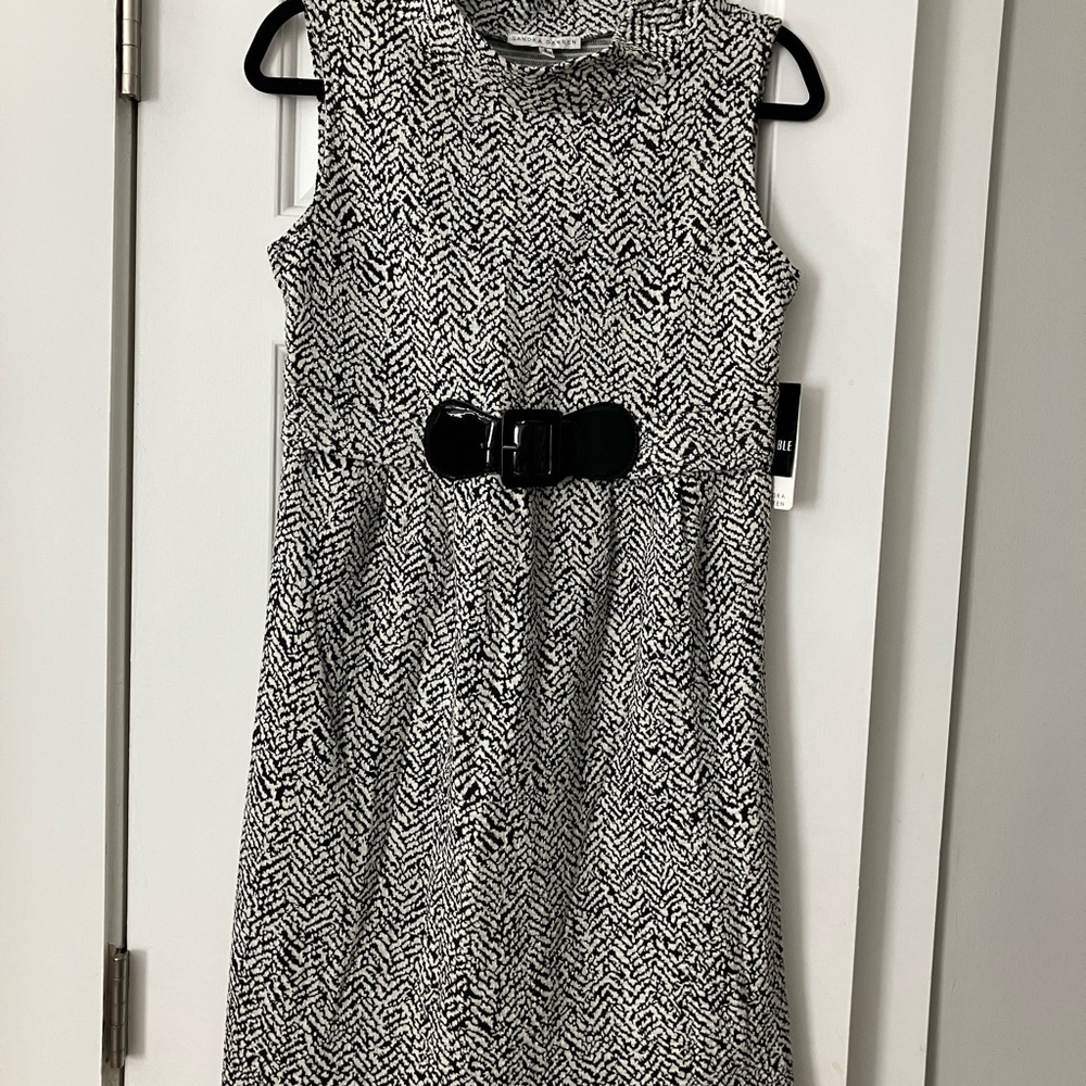 Sandra Darren Black/White Patterned Dress